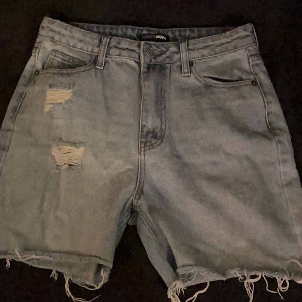Fashion Nova Women's Light Blue Distressed Denim Shorts